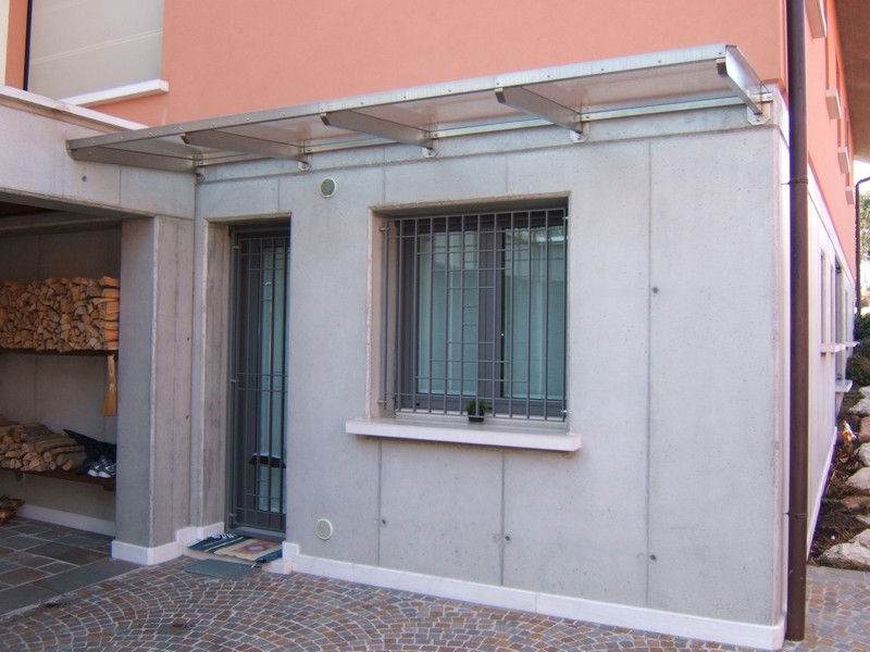 Schiavon domenico e denis s.a.s. serramenti alluminio, pvc e ferro Pensiline in acciaio e vetro