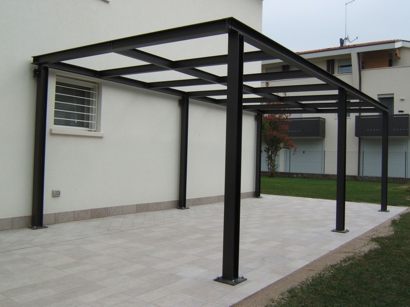 Schiavon domenico e denis s.a.s. serramenti alluminio, pvc e ferro Tettoia in acciaio zincato